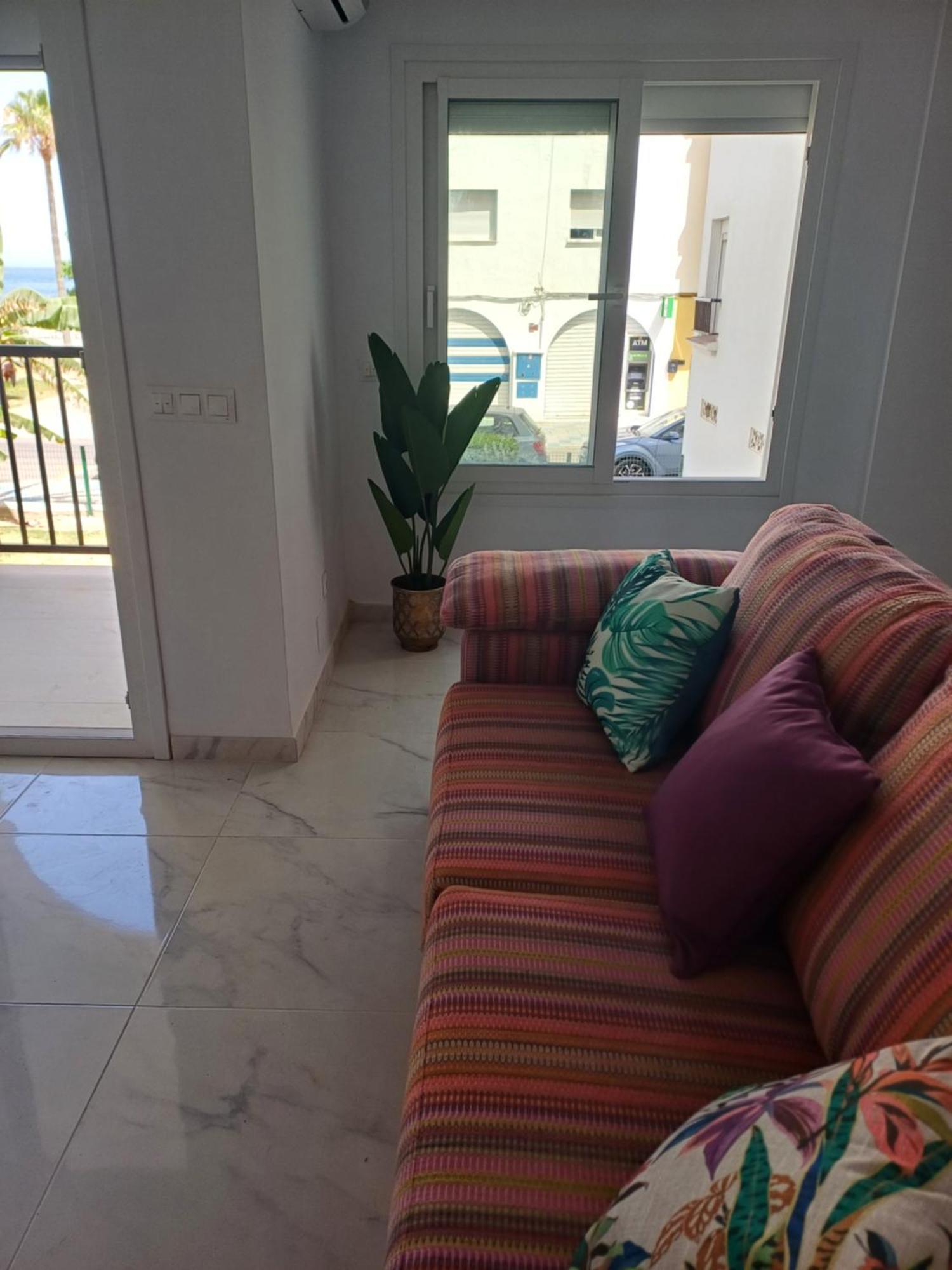 Beautiful Beachfront Newly Renovated 2 Bedroom Apartment With Swimming Pool And Garden San Luis de Sabinillas Exterior photo